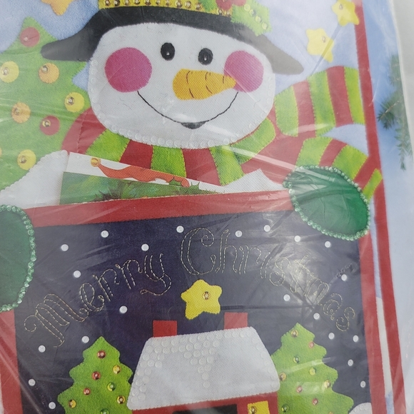 Merry Christmas Felt 15" x 20" Card Holder Kit 5104 By Design Works Crafts Inc - Picture 2 of 9